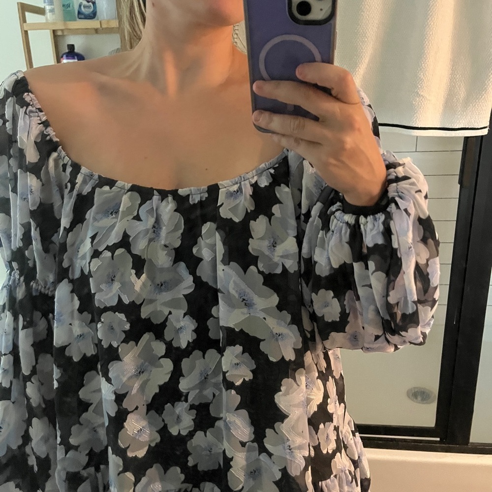 En Saison Black and White Floral dress